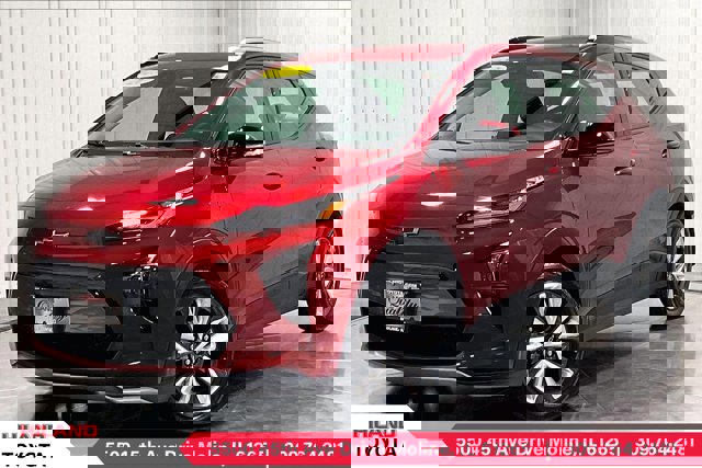 Used 2023 Chevrolet Bolt EUV LT w/ Convenience Package image 1