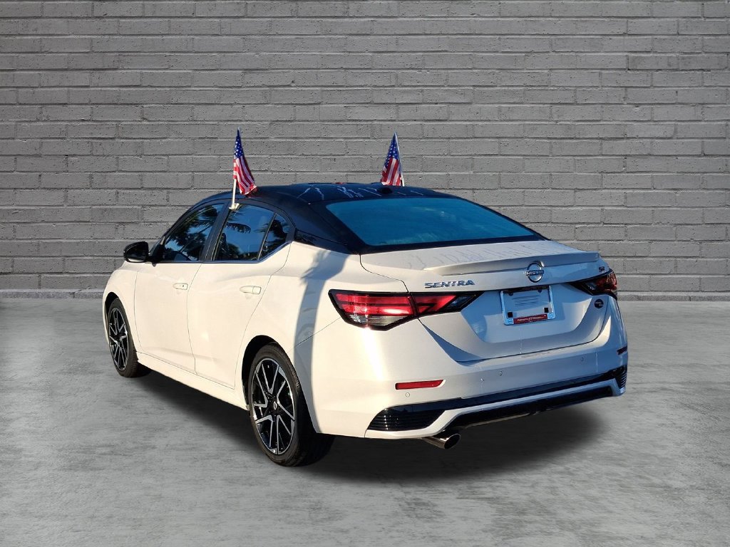 Certified 2025 Nissan Sentra SR FWD image 5