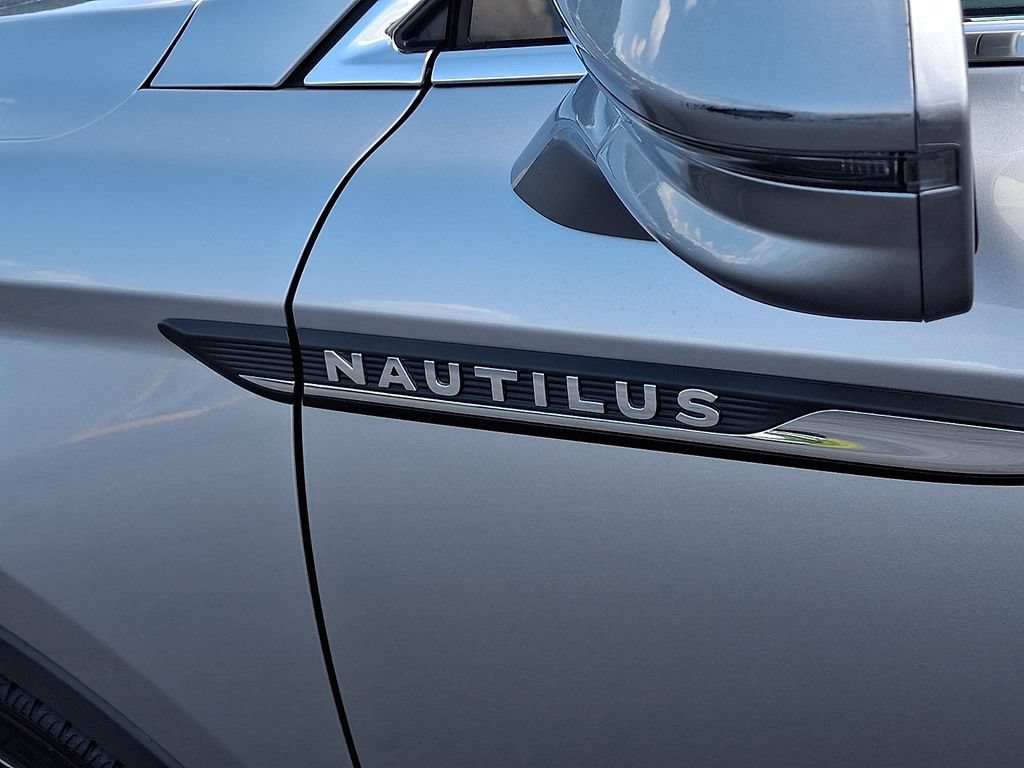 Certified 2023 Lincoln Nautilus Reserve AWD/4WD image 31