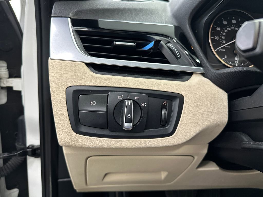 Used 2018 BMW X1 sDrive28i FWD image 32