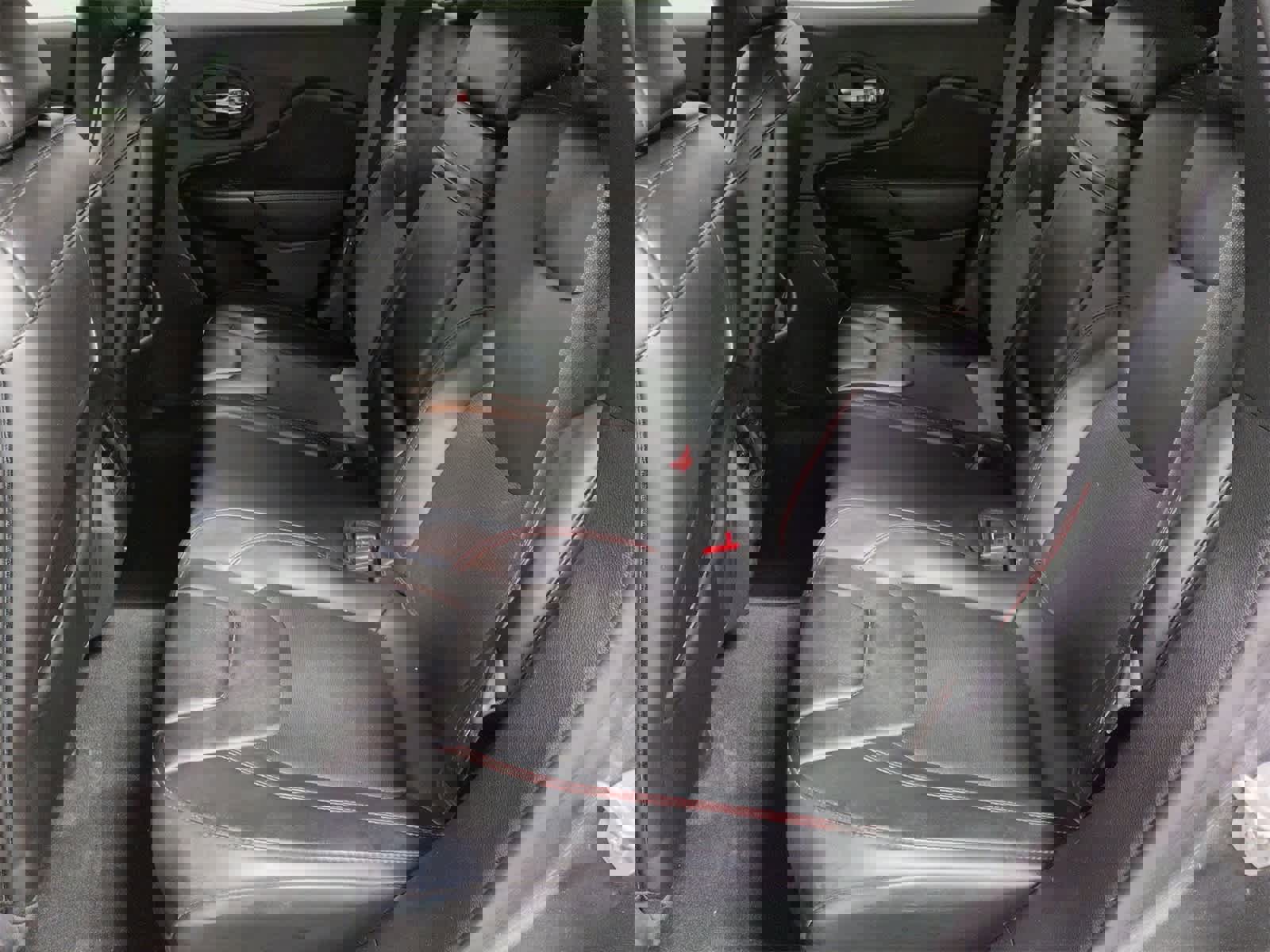 Certified 2019 Jeep Cherokee Trailhawk w/ Cold Weather Group image 20