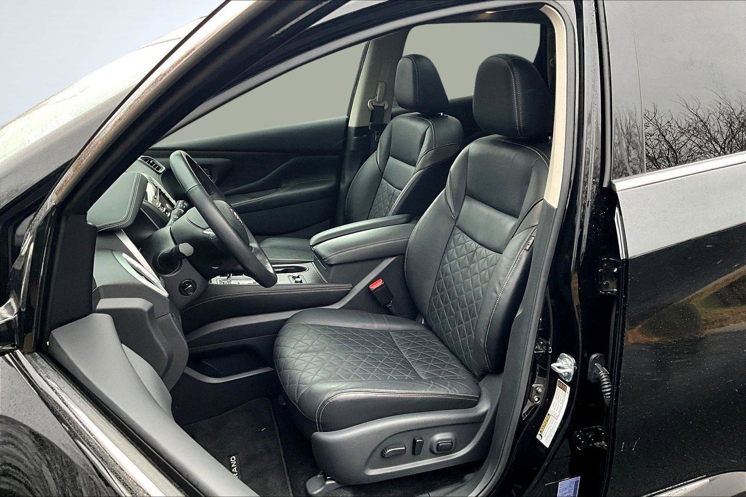 Used 2024 Nissan Murano Platinum w/ Cargo Package image 25