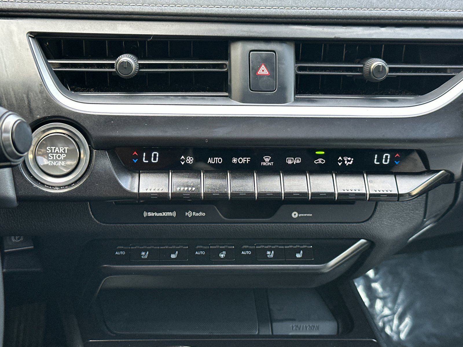 Used 2019 Lexus UX 200 w/ Premium Package image 23