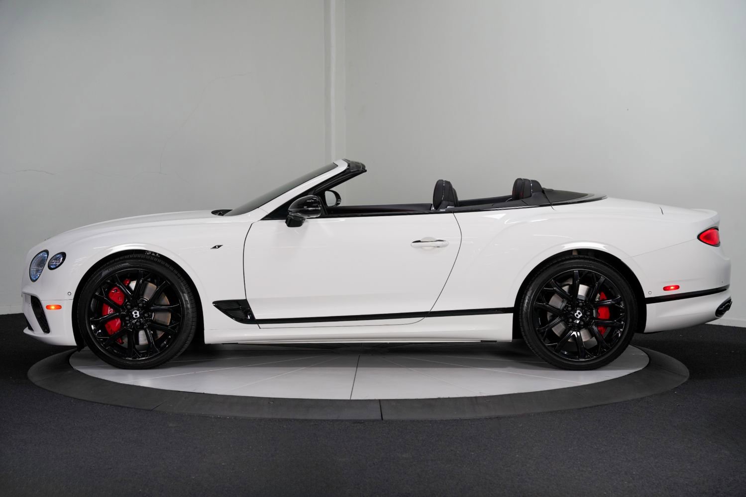 Used 2023 Bentley Continental GT S image 7