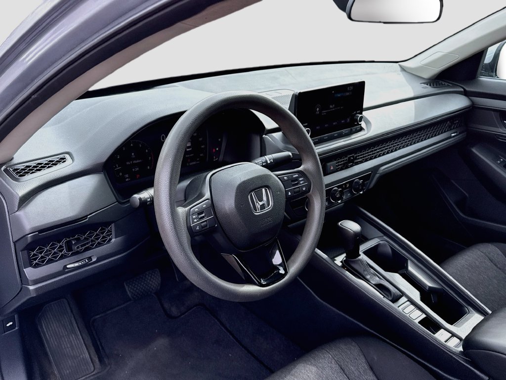 Used 2023 Honda Accord LX image 13