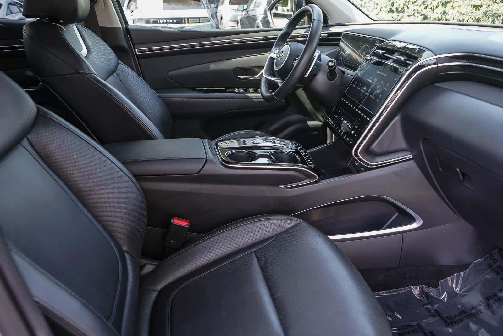 Certified 2024 Hyundai Tucson Limited AWD/4WD image 17