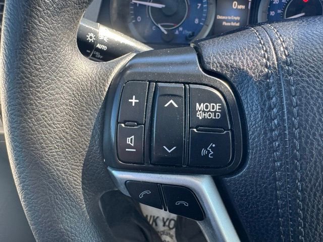 Used 2020 Toyota Sienna L image 18