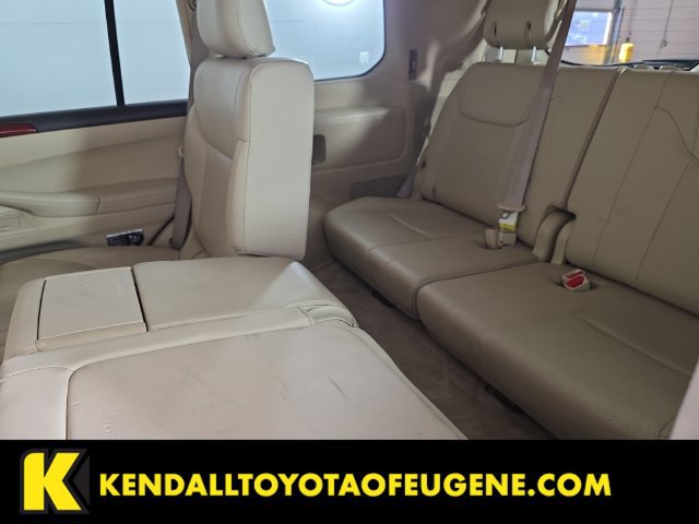 Used 2010 Lexus LX 570 4WD w/ Preferred Accessory Package image 25