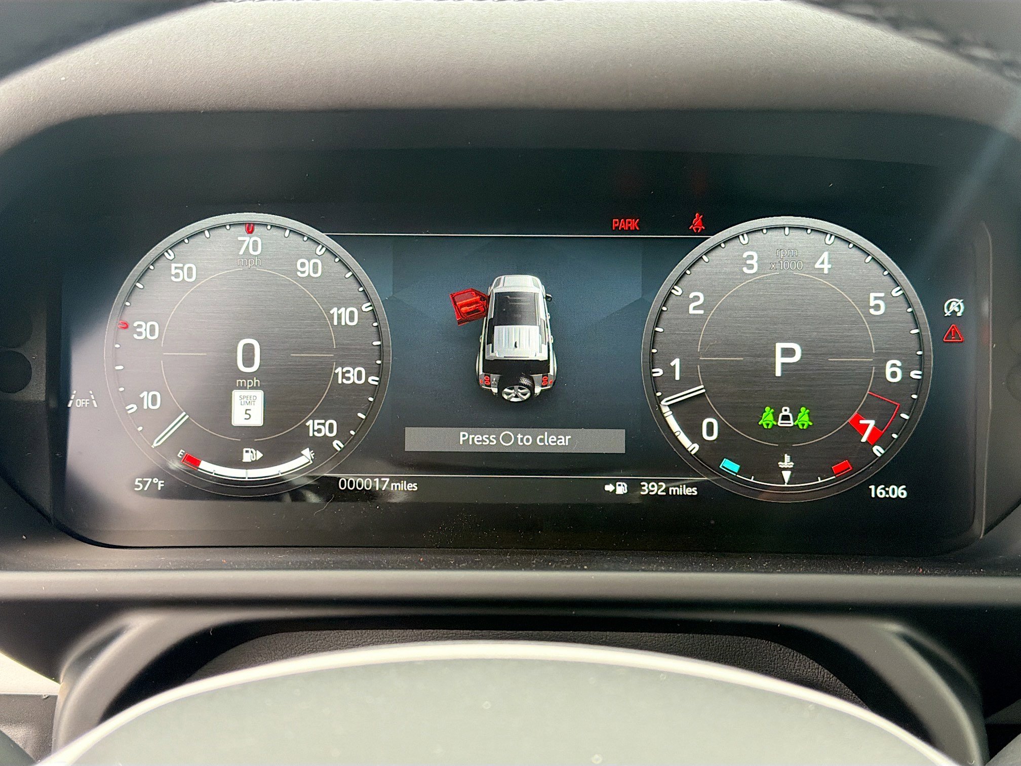 New 2026 Land Rover Defender 110 X-Dynamic SE image 39