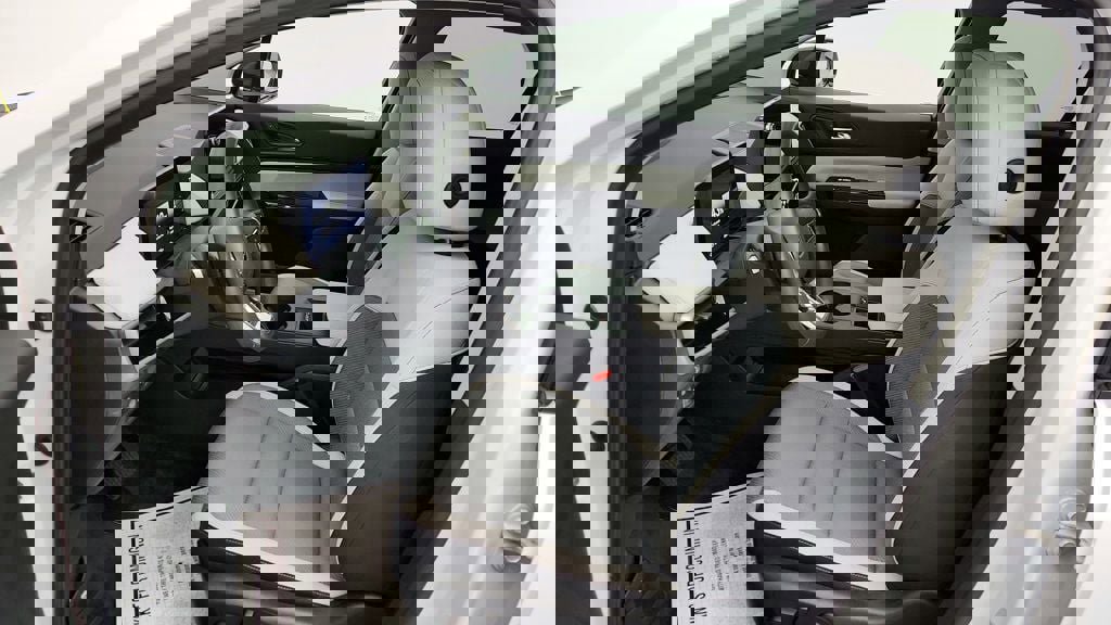 Used 2025 Honda Prologue EX image 21