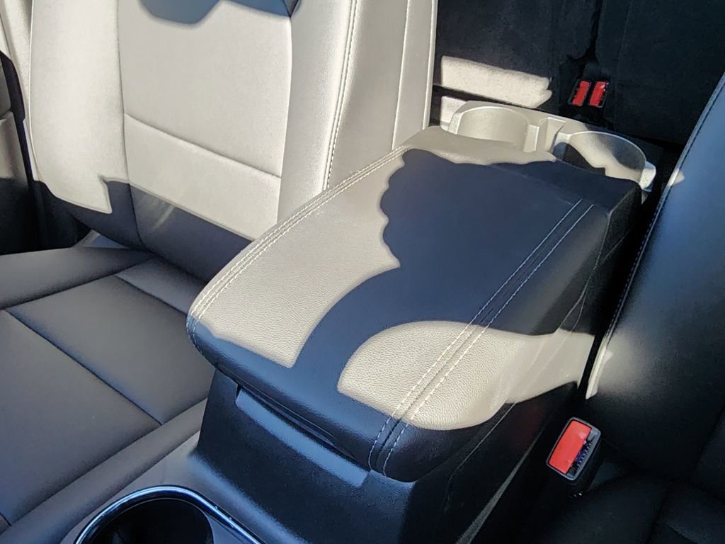 New 2026 GMC Canyon Elevation w/ Convenience Package image 32