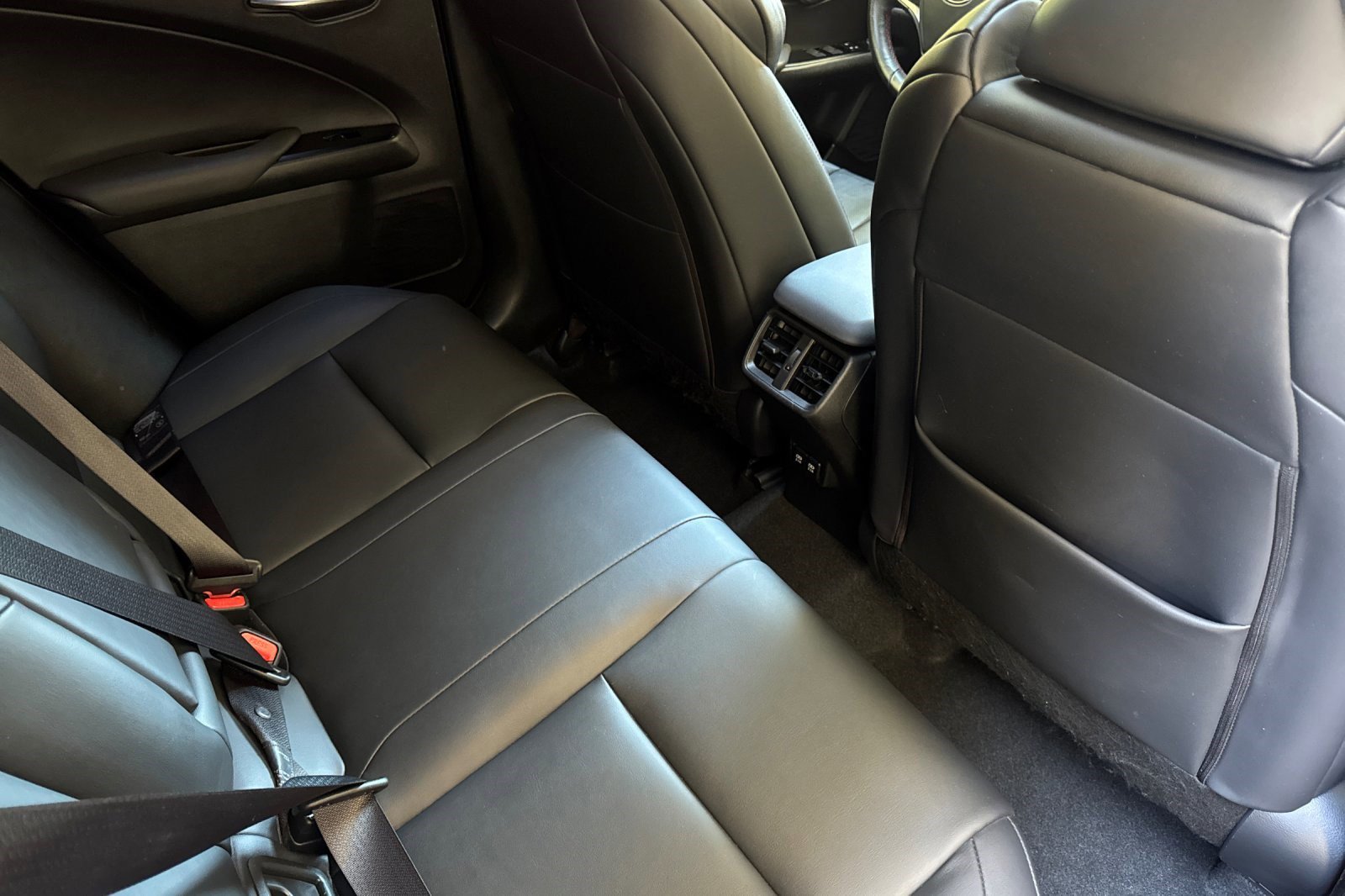 Used 2020 Lexus UX 200 F Sport w/ F Sport Premium Package image 28