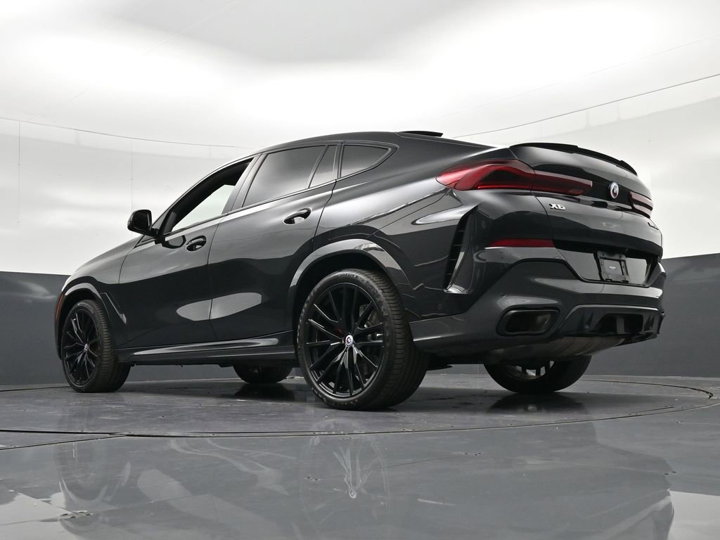 Used 2023 BMW X6 M50i w/ Dynamic Handling Package AWD/4WD image 35
