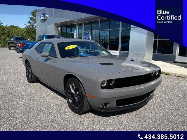 Used 2023 Dodge Challenger SXT w/ Blacktop Package RWD image 1