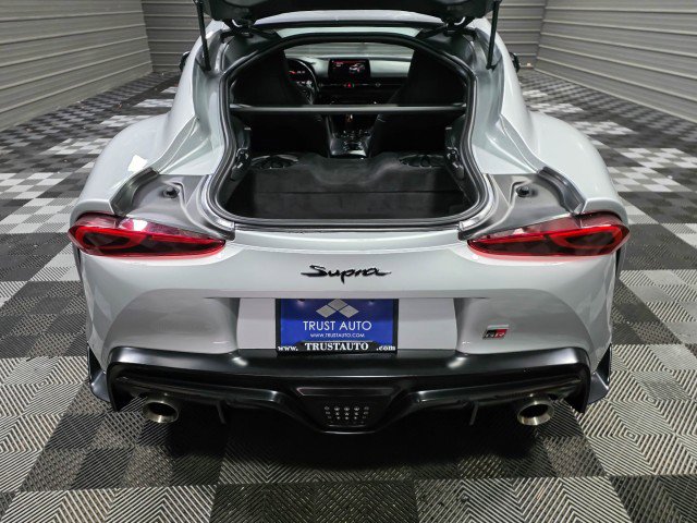 Used 2021 Toyota Supra Premium w/ Driver Assist Package image 32