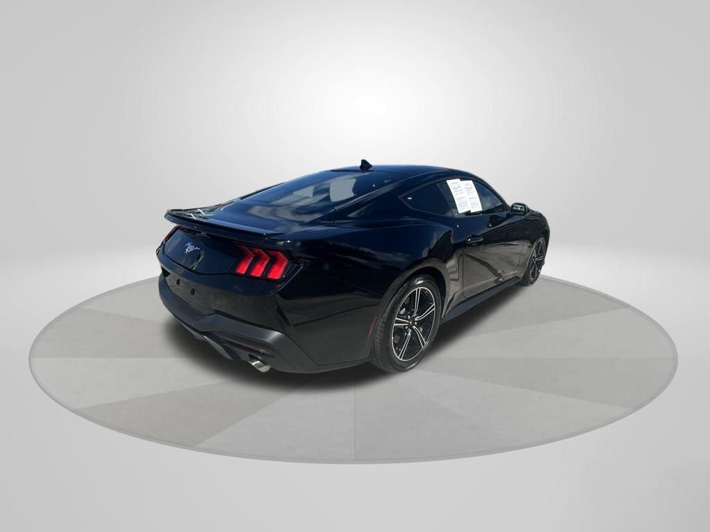 Used 2025 Ford Mustang Premium image 7