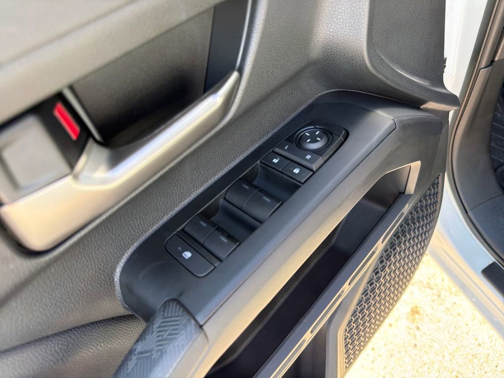 Used 2025 Toyota Tacoma TRD Off-Road AWD/4WD image 14