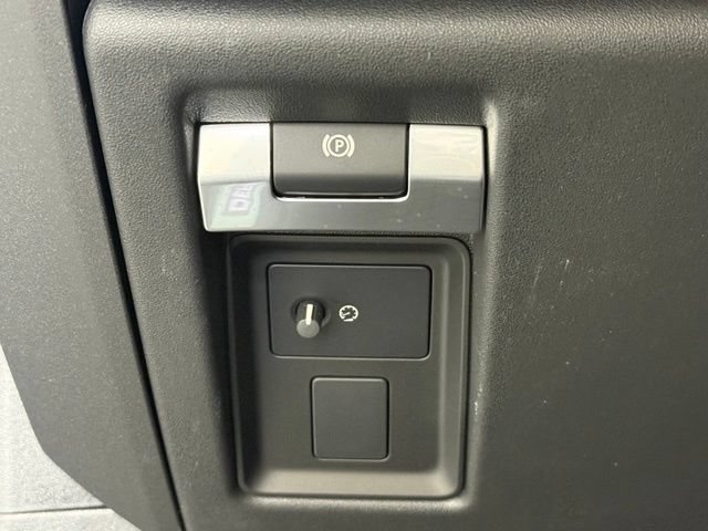 New 2026 Land Rover Defender 130 Outbound AWD/4WD image 40