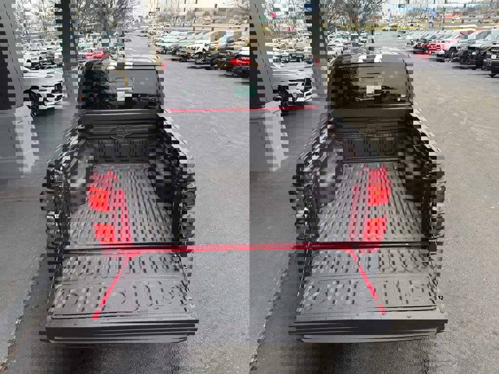 New 2026 Ford Maverick Lariat w/ Black Appearance Package image 8