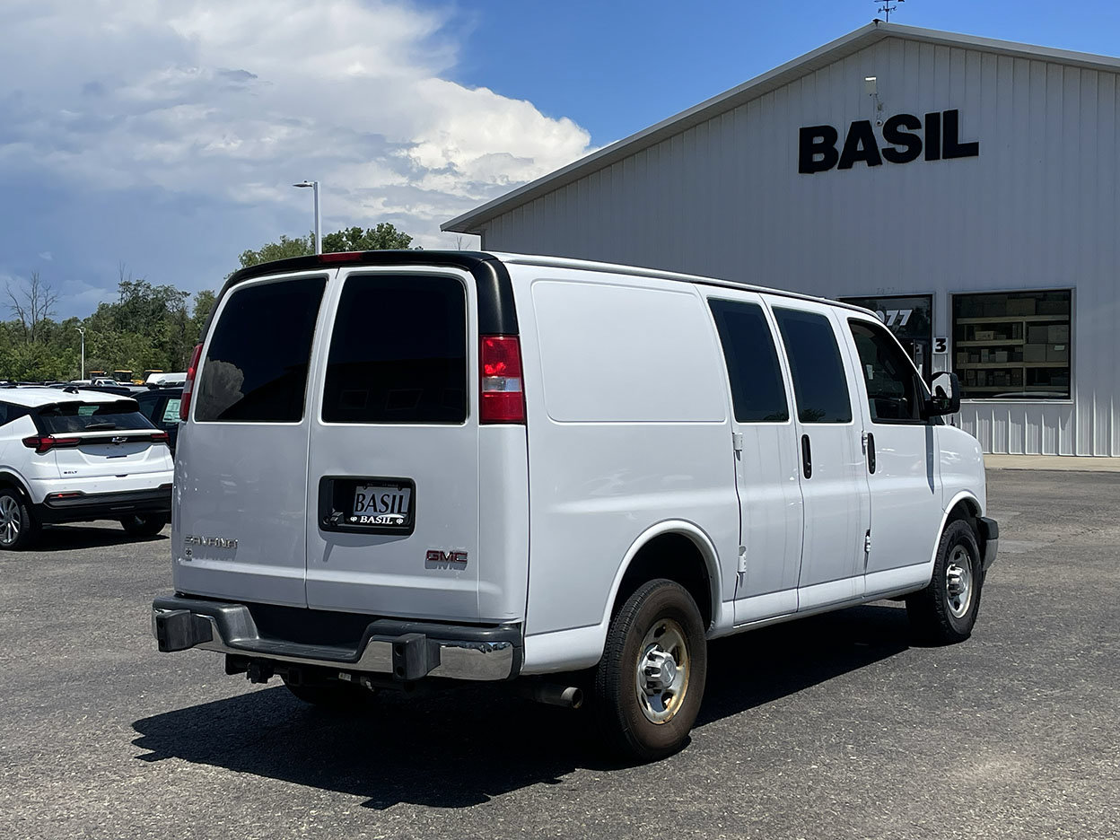 Used 2019 GMC Savana 2500 w/ Driver Convenience Package RWD image 2