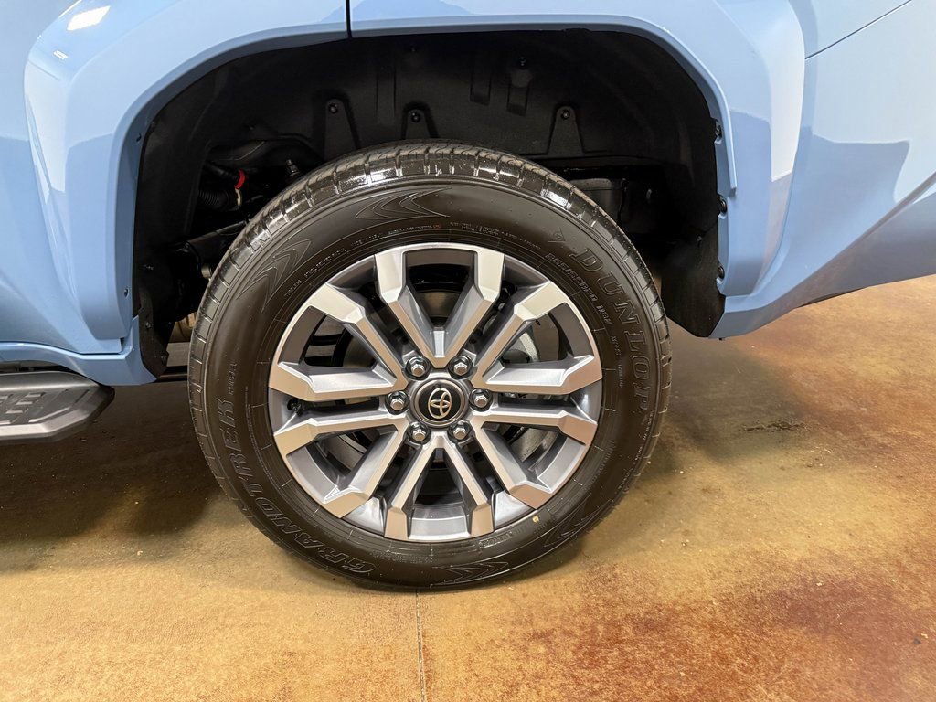 Used 2025 Toyota 4Runner Limited w/ Tow Technology Package image 84