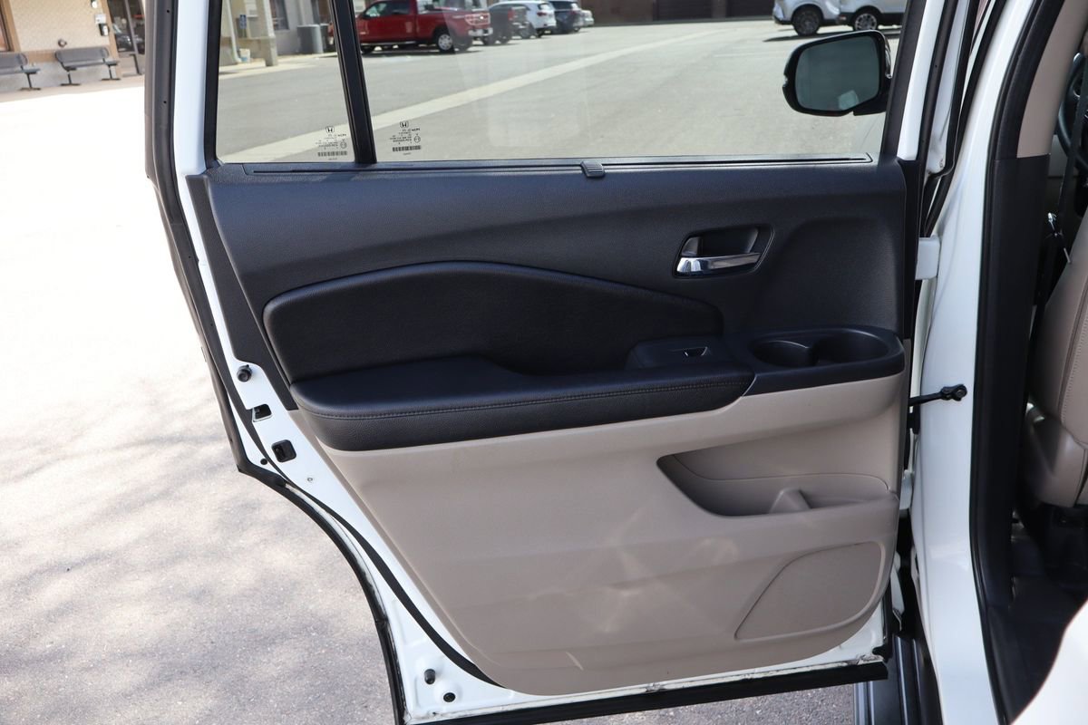 Used 2016 Honda Pilot Elite image 26