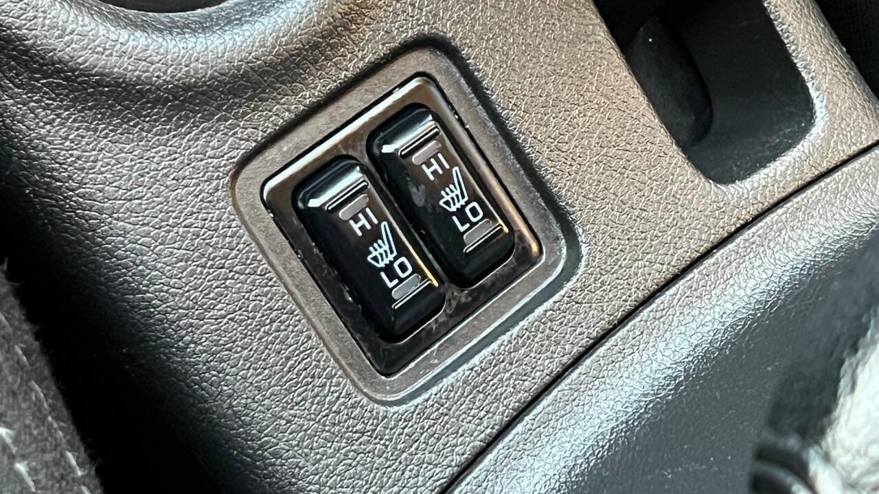 Used 2016 Mitsubishi Outlander SE image 19