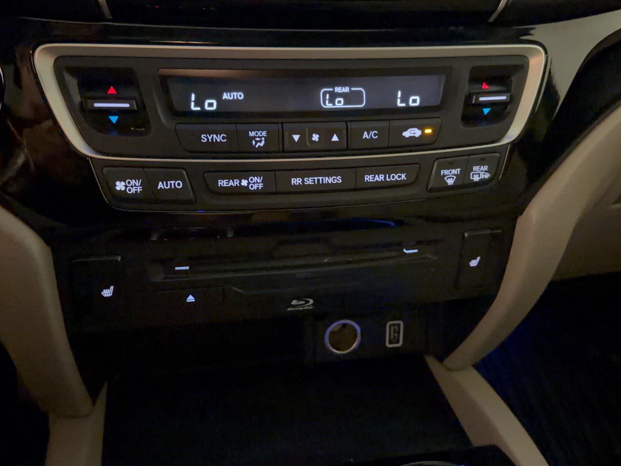 Used 2019 Honda Pilot Touring image 22