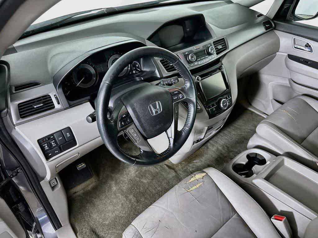 Used 2014 Honda Odyssey Touring Elite image 2