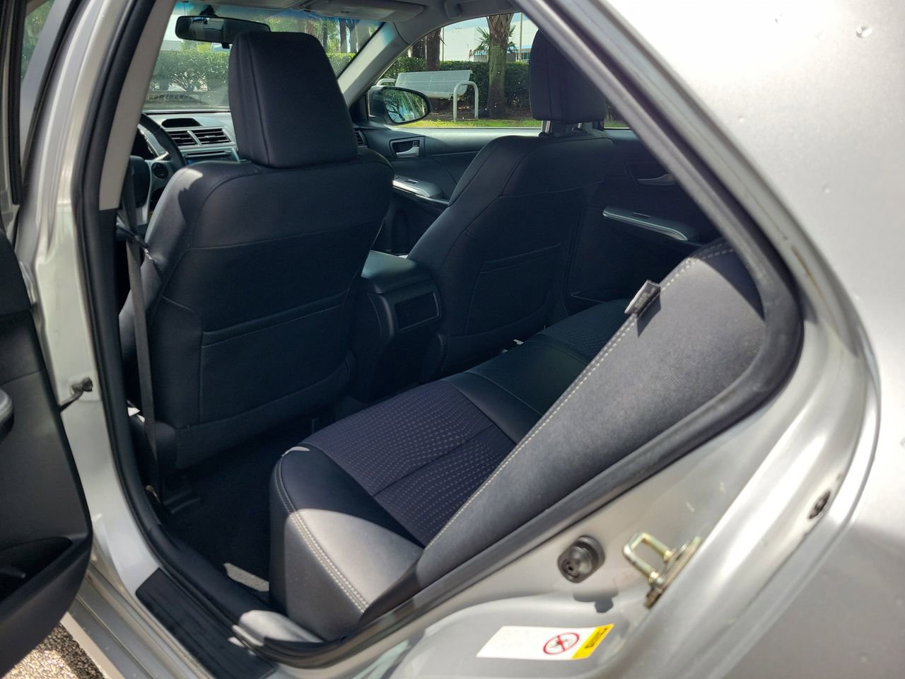 Used 2014 Toyota Camry SE w/ Fleet Convenience Package image 7