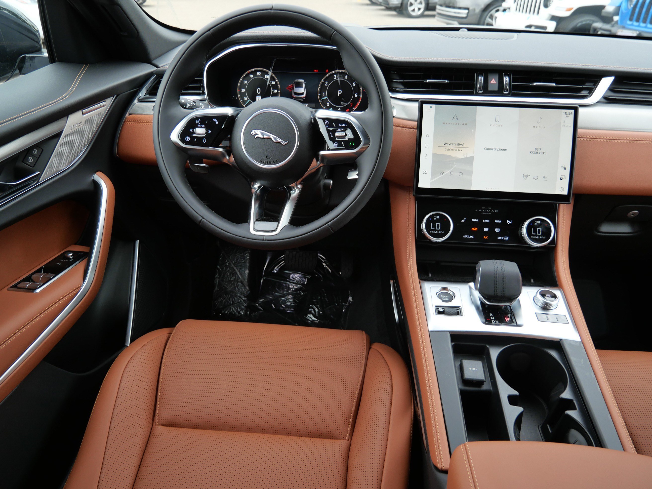 New 2026 Jaguar F-PACE R-Dynamic S AWD/4WD image 9