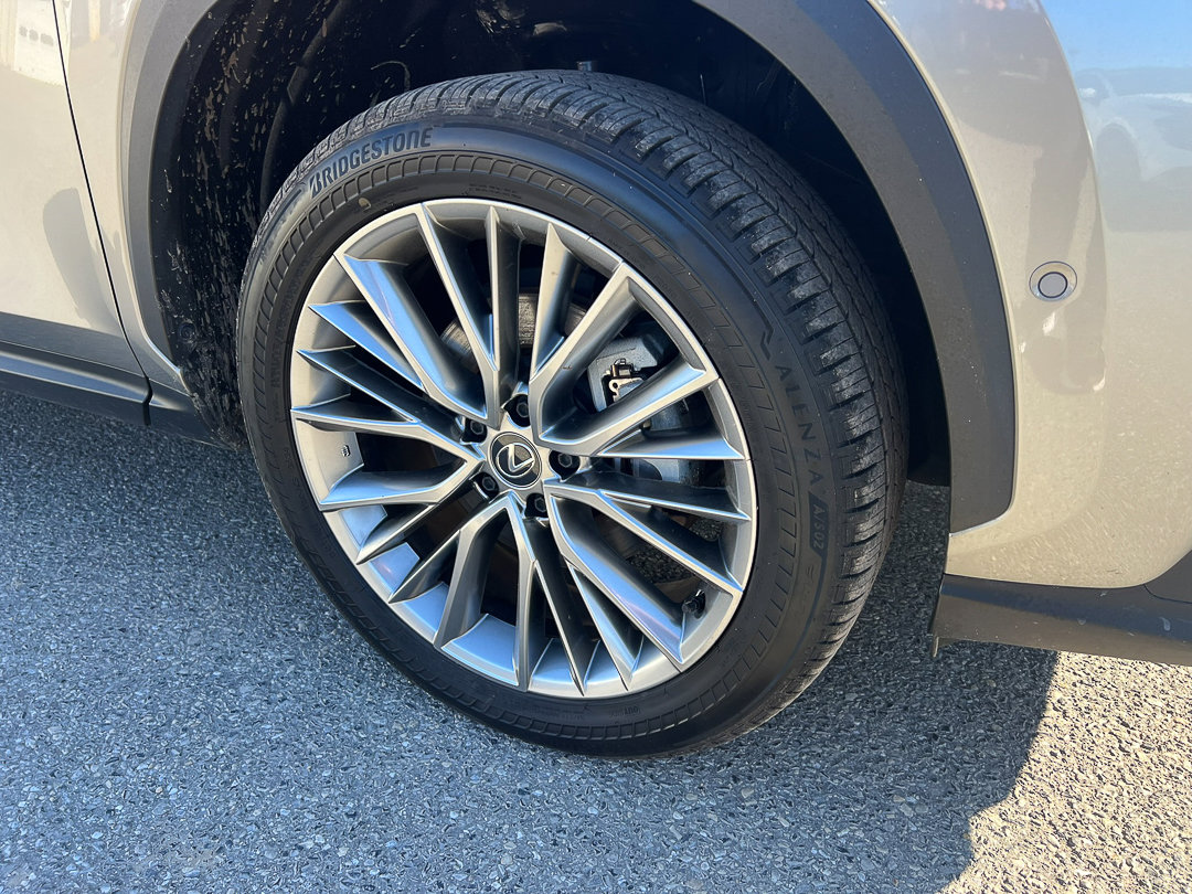 Used 2024 Lexus NX 300h AWD w/ Luxury Package image 10