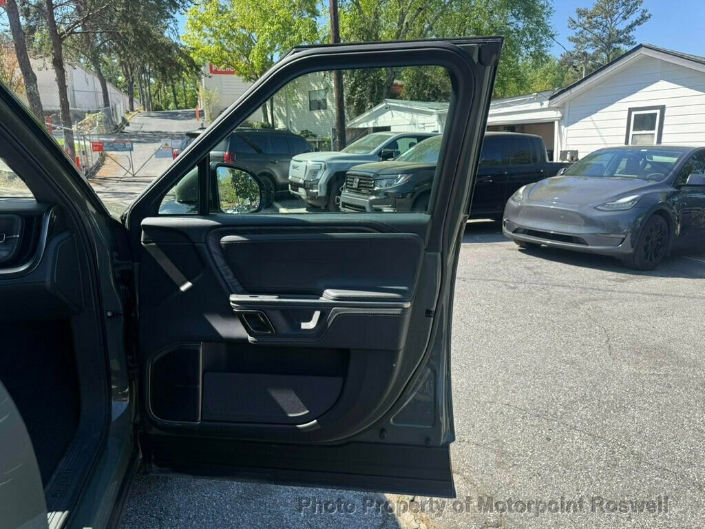 Used 2022 Rivian R1T Launch Edition image 22