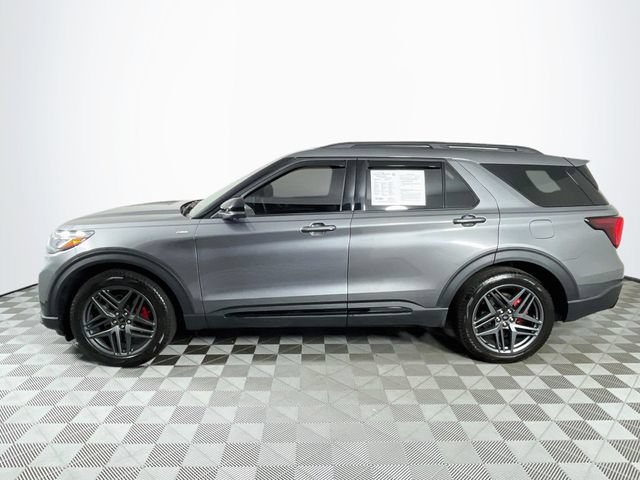 Used 2025 Ford Explorer ST-Line w/ Premium Package RWD image 5
