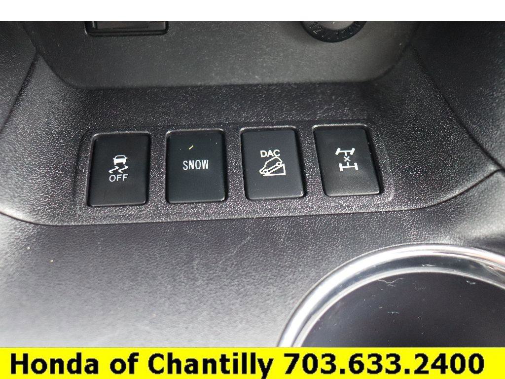 Used 2016 Toyota Highlander Limited image 17