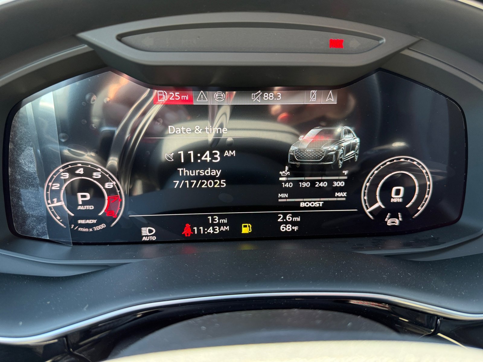 New 2025 Audi RS Q8 performance image 11