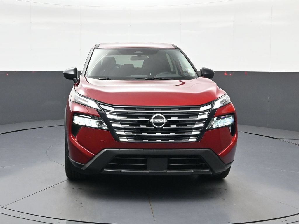 Used 2025 Nissan Rogue S FWD image 3