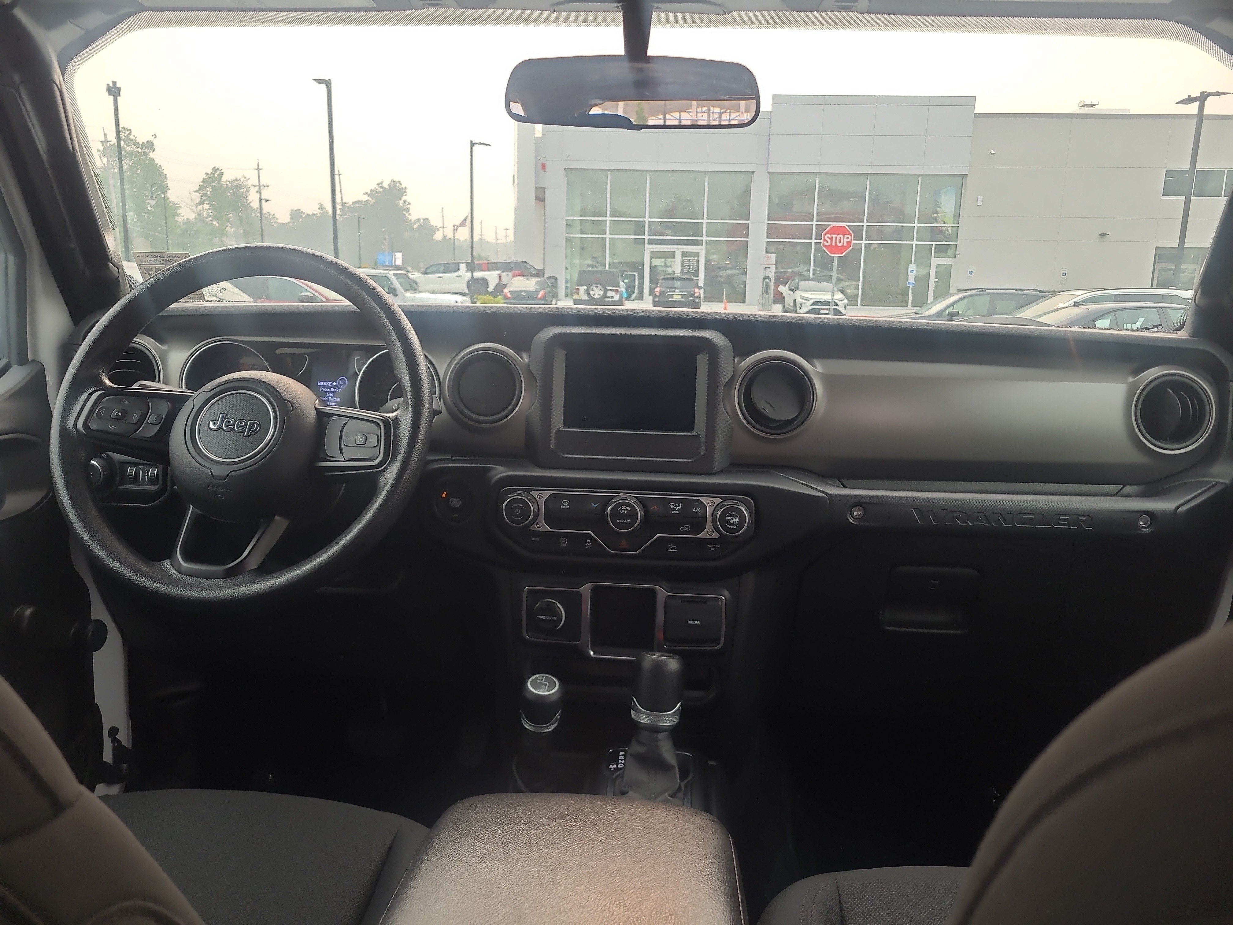 Used 2022 Jeep Wrangler Unlimited Sport AWD/4WD image 18