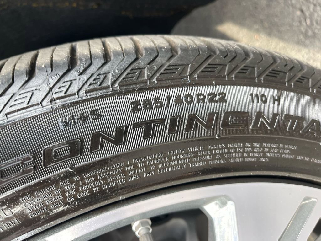 Used 2024 Audi Q8 Prestige image 38