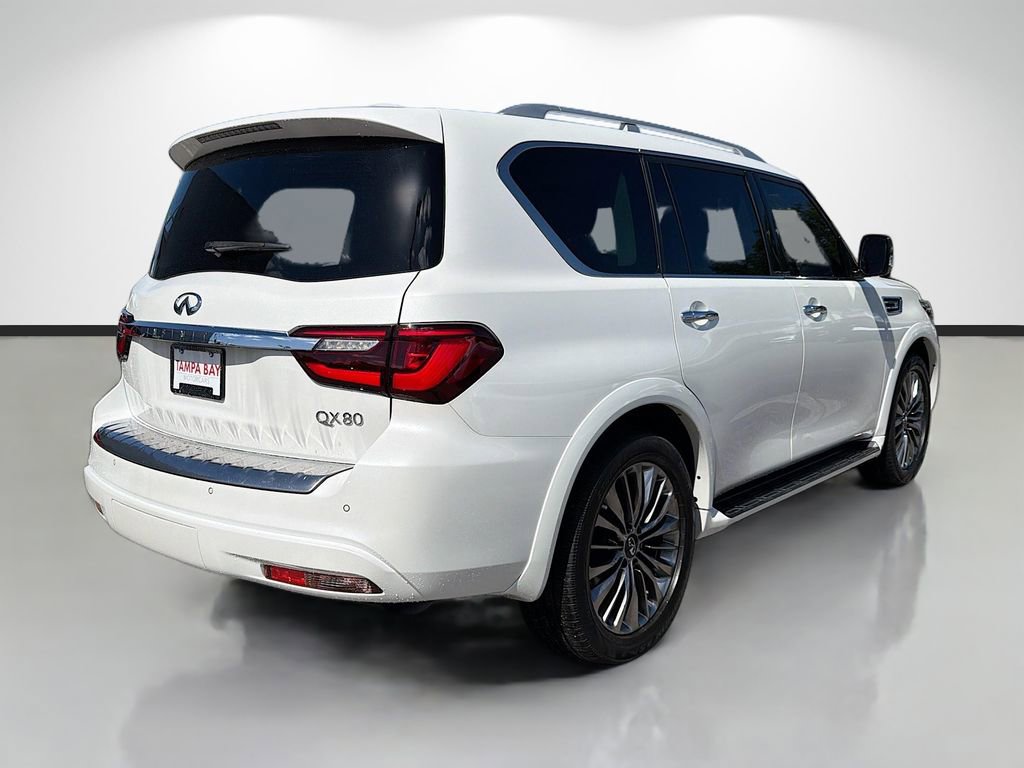 Used 2018 INFINITI QX80 2WD w/ Driver Assistance Package image 3