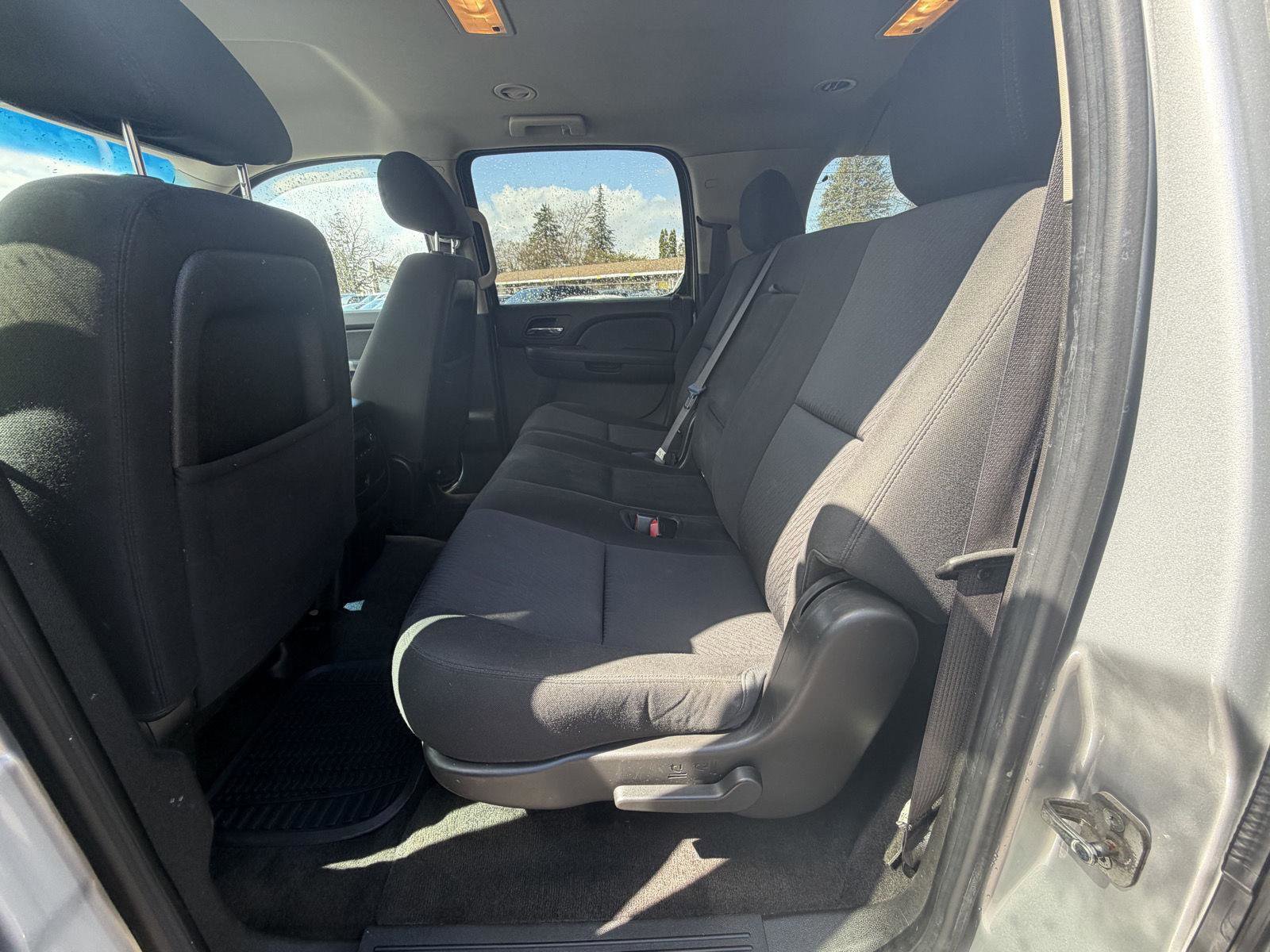 Used 2012 Chevrolet Suburban LS AWD/4WD image 19