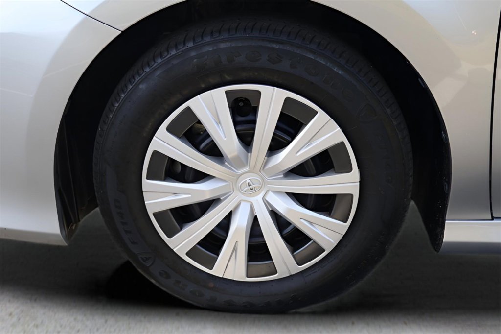 Certified 2021 Toyota Camry LE image 26