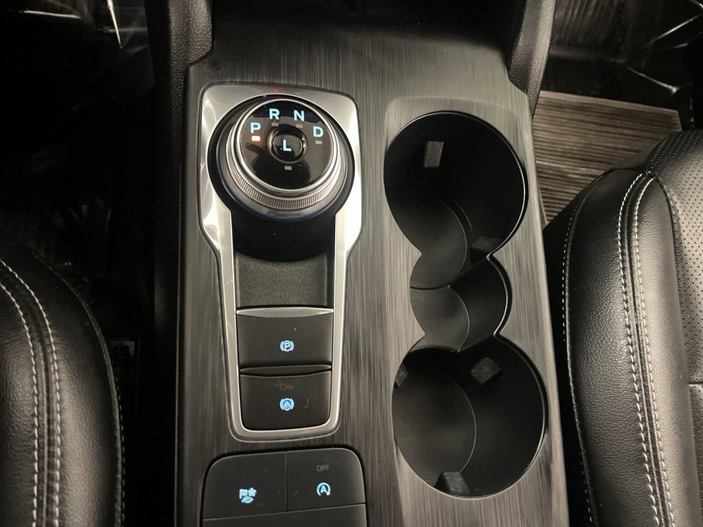 Used 2021 Ford Escape SEL w/ Technology Package image 9