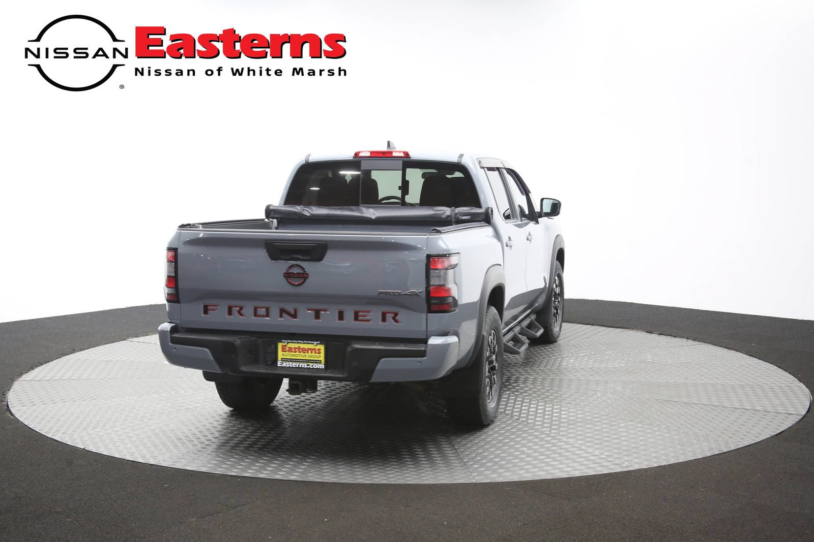Used 2023 Nissan Frontier PRO-4X w/ Technology Package AWD/4WD image 35
