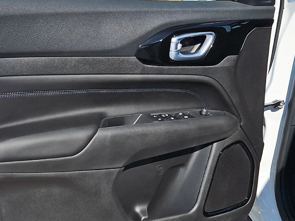 New 2027 Jeep Compass Latitude AWD/4WD image 21