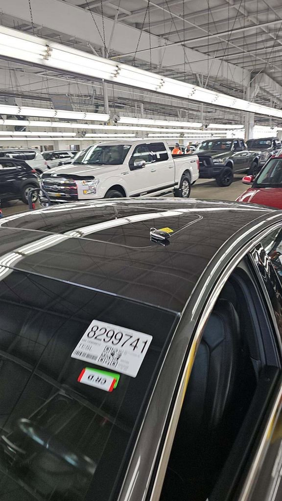 Used 2017 Lincoln MKZ Reserve w/ Climate Package image 10