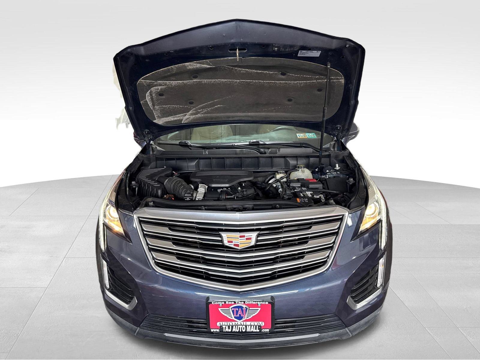 Used 2018 Cadillac XT5 AWD image 11