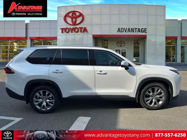 Used 2024 Toyota Grand Highlander Limited AWD/4WD image 5