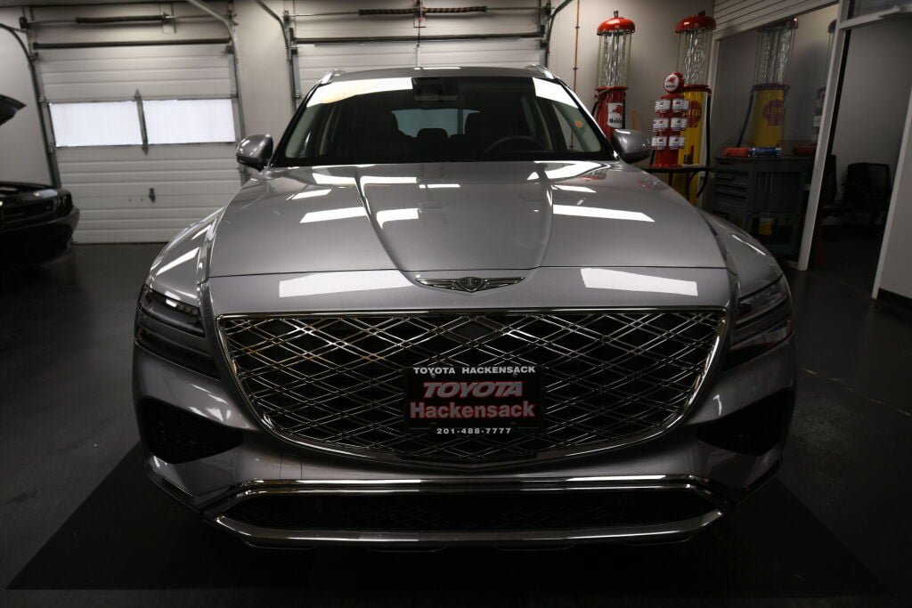 Used 2025 Genesis GV80 2.5T Standard AWD/4WD image 3