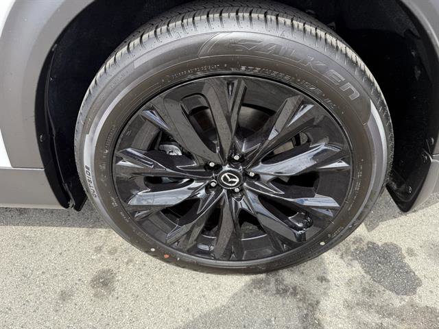 New 2025 MAZDA CX-90 3.3 Turbo w/ Premium Sport Pkg image 14